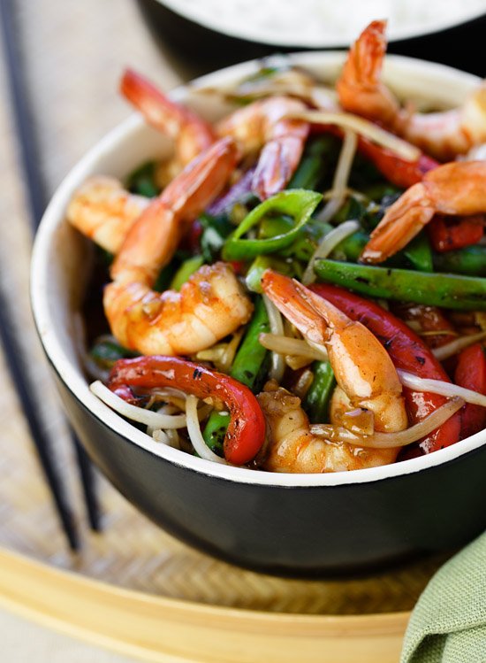 Fragrant shrimp and vegetable stir-fry